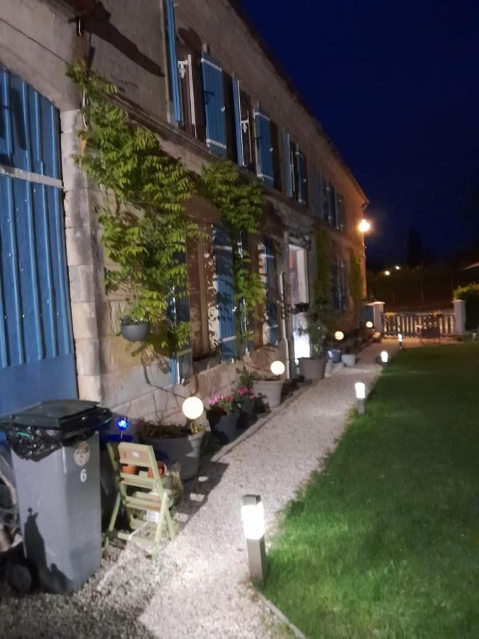La Charentaise Des Lilas Saint-Leger  Exterior photo